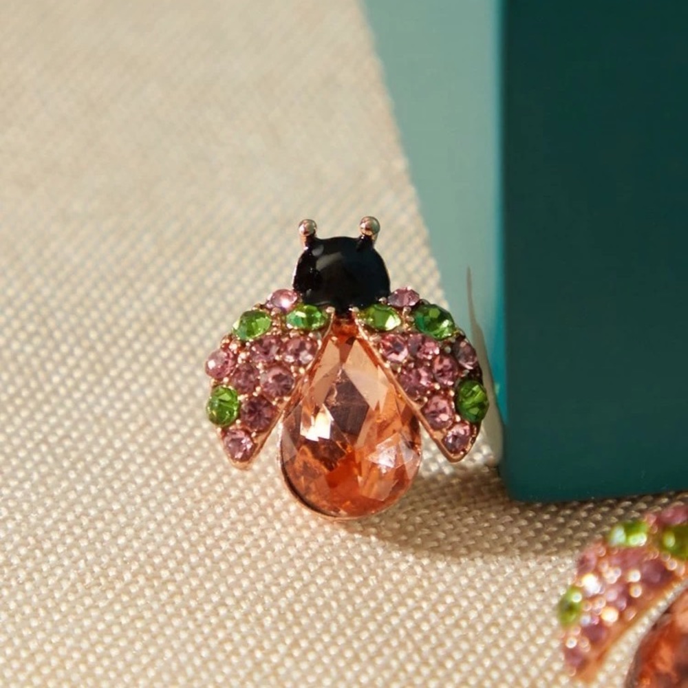 Bee Earrings - Picture 3 of 3